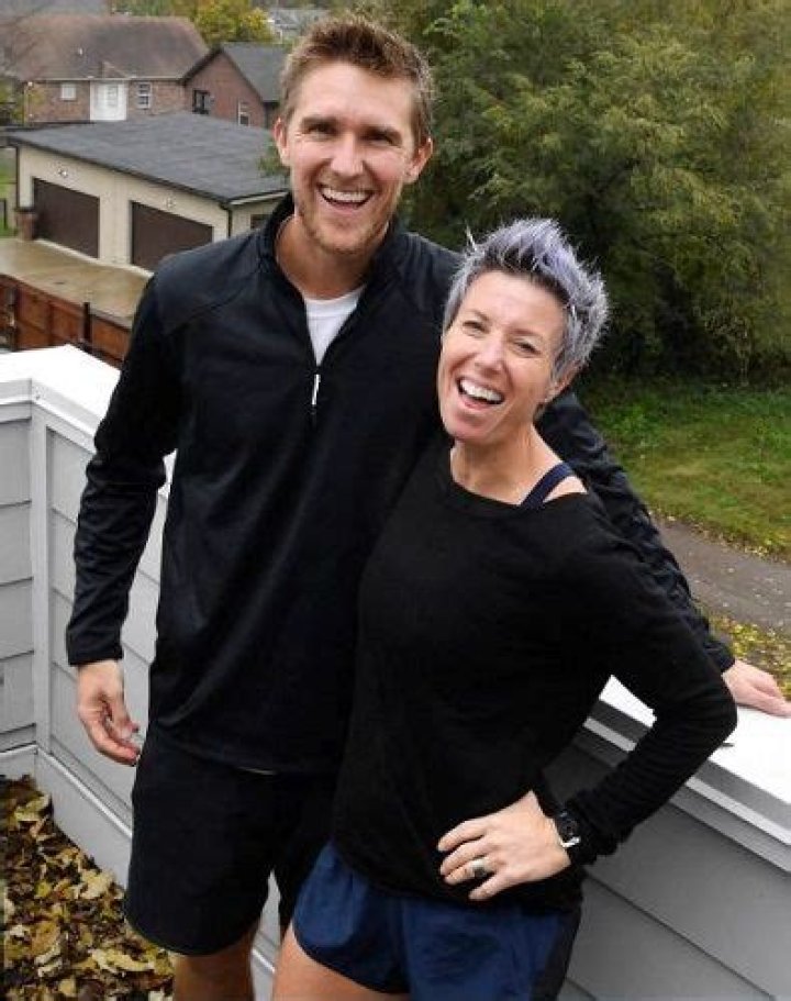 How old is Personal Trainer Erin Oprea in 2019