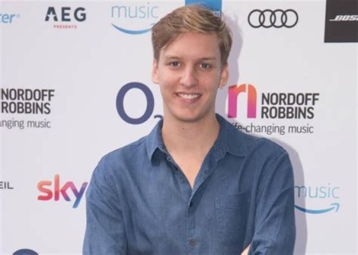 Kurt Schlichter Biography, Age, Wiki, Height, Weight, Girlfriend, Family & More