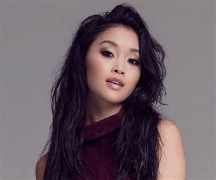 Lana Condor Biography, Age, Wiki, Height, Weight, Boyfriend, Family & More