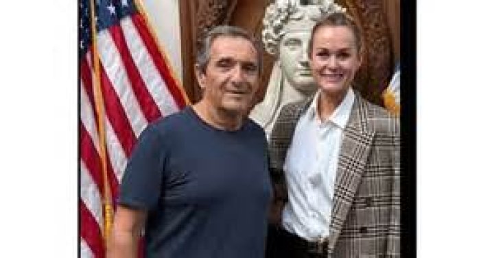 Marina Laswick wikipédia, biographie, épouse, origine, mari, nouveau compagnon, taille, enfant et plus