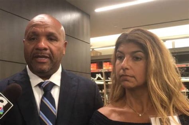 Michelle Jackson (Hue Jackson’s Wife) Biography, Age, Wiki, Height, Weight, Boyfriend, Family & More