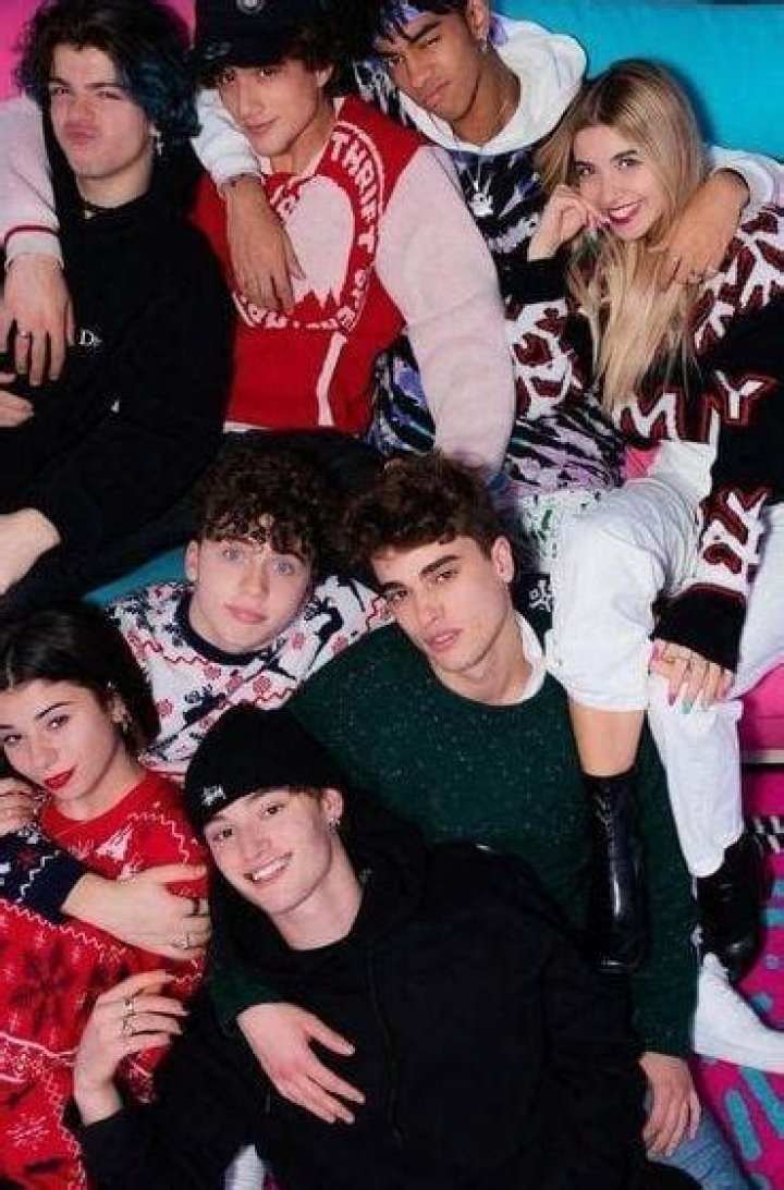 Simone Berlini- Meet Girlfriend Jasmin Zangarelli 