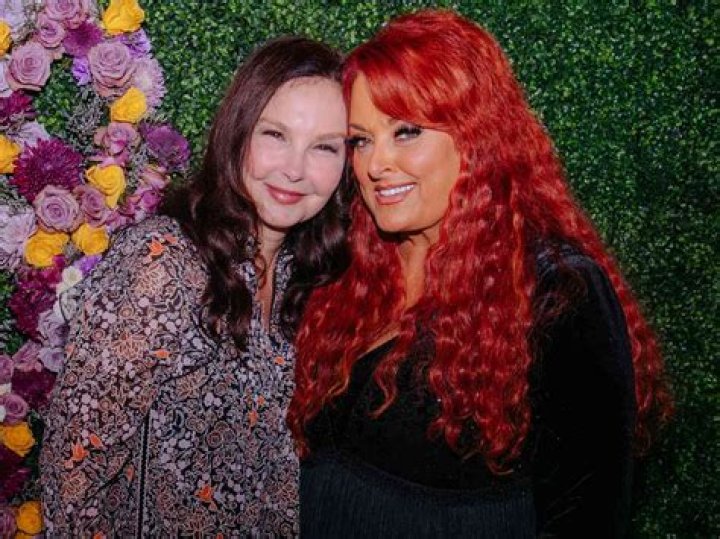 Singer Wynonna Judd Illness And Update 2022, Naomi Judd Daughter Age & Husband